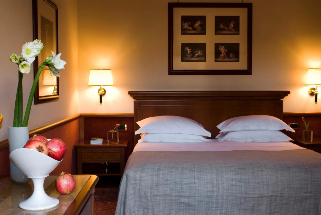 Classic Double room (full double bed)