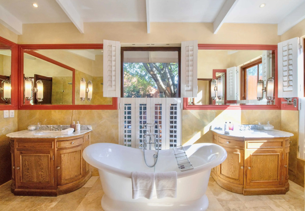 3 Bedrooms Suite