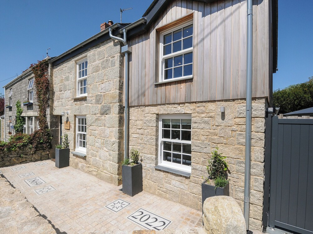 Stargazy Cottage