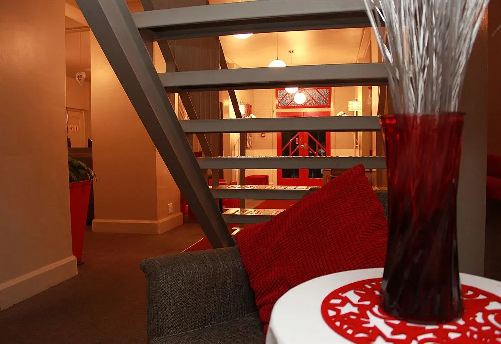 Hotel 64 on Gordon - фото 14