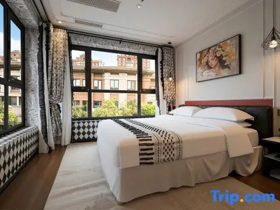 Classic room with panoramic view