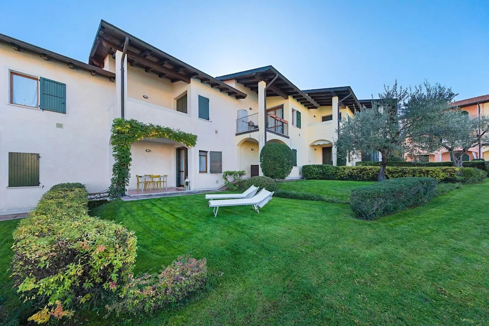 Le Giare PT 7 by Wonderful Italy