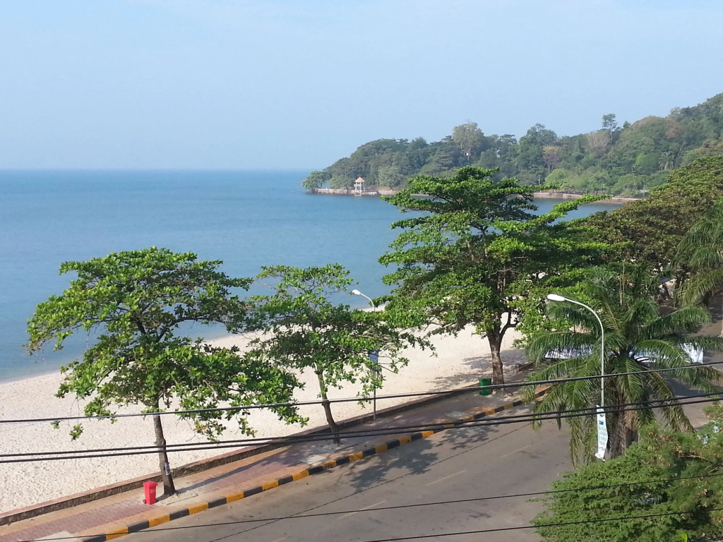 Beach & Waterfront