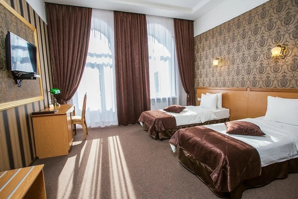 Superior Double room with balcony (full double bed)