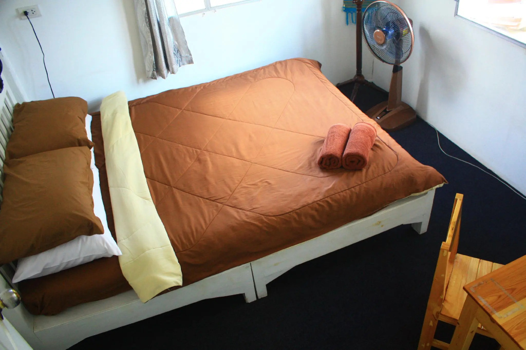 Standard Double room (full double bed)