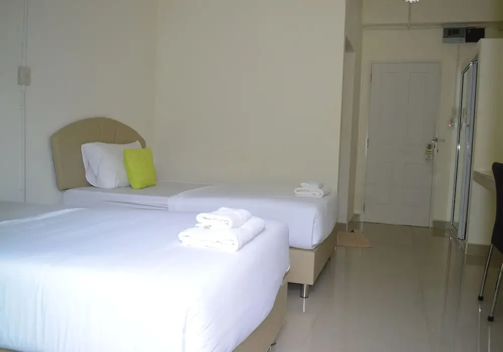 Standard Double room with balcony (twin beds)