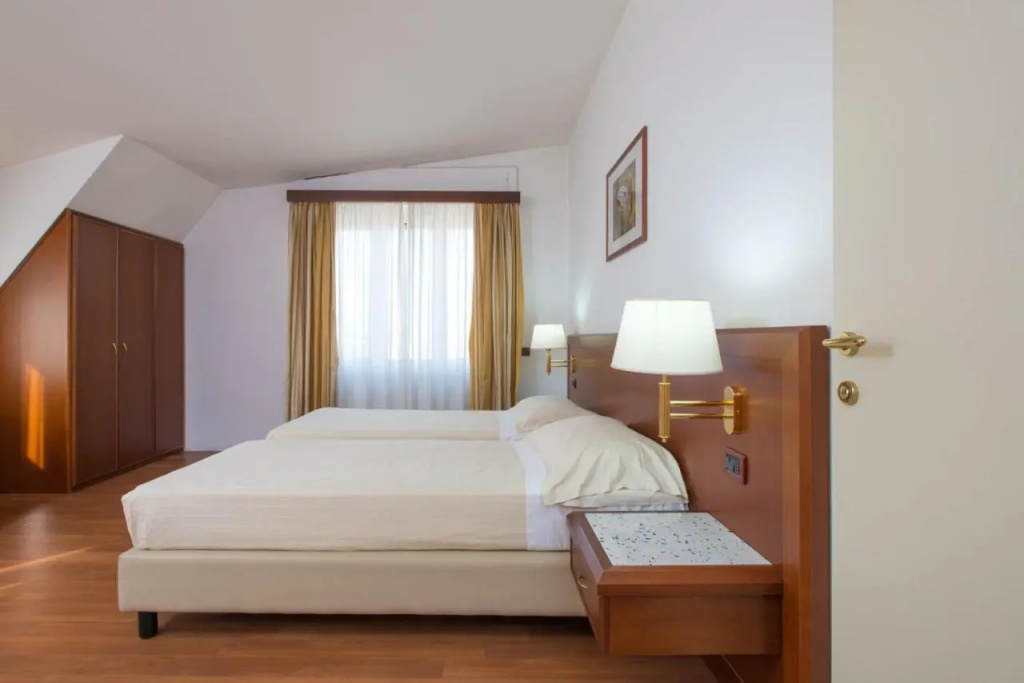 Hotel photo 36