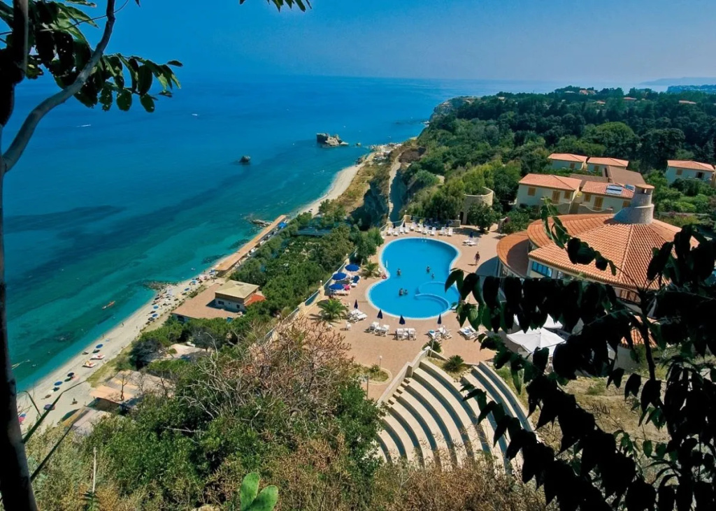 Beach & Waterfront