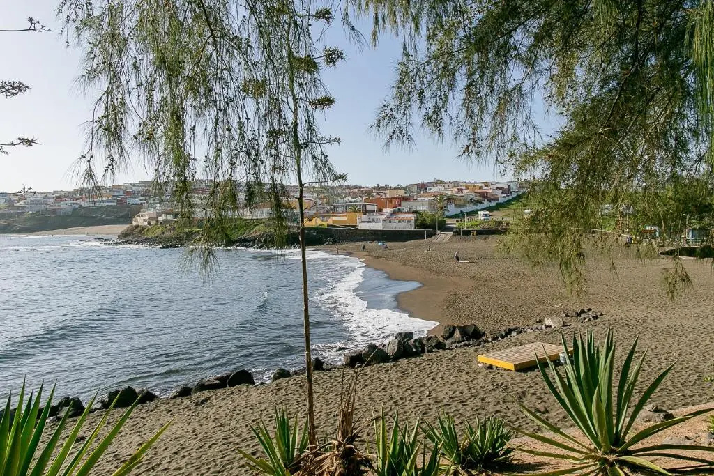 Beach & Waterfront
