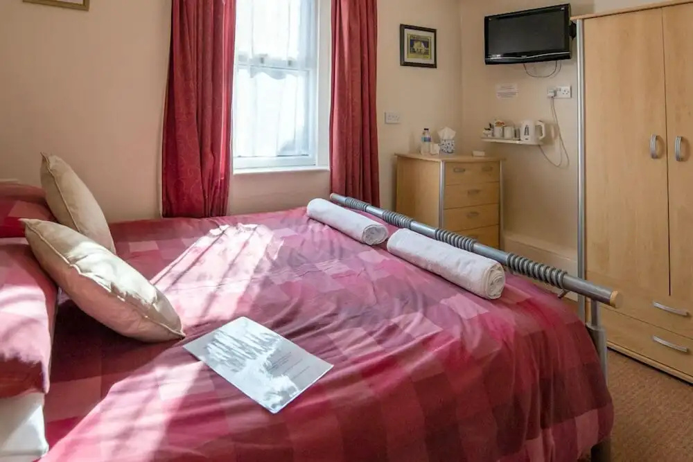 Economy room