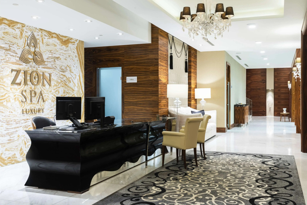 Lobby & Reception