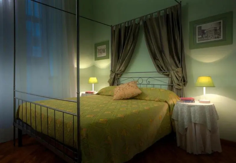 Double room (twin beds)