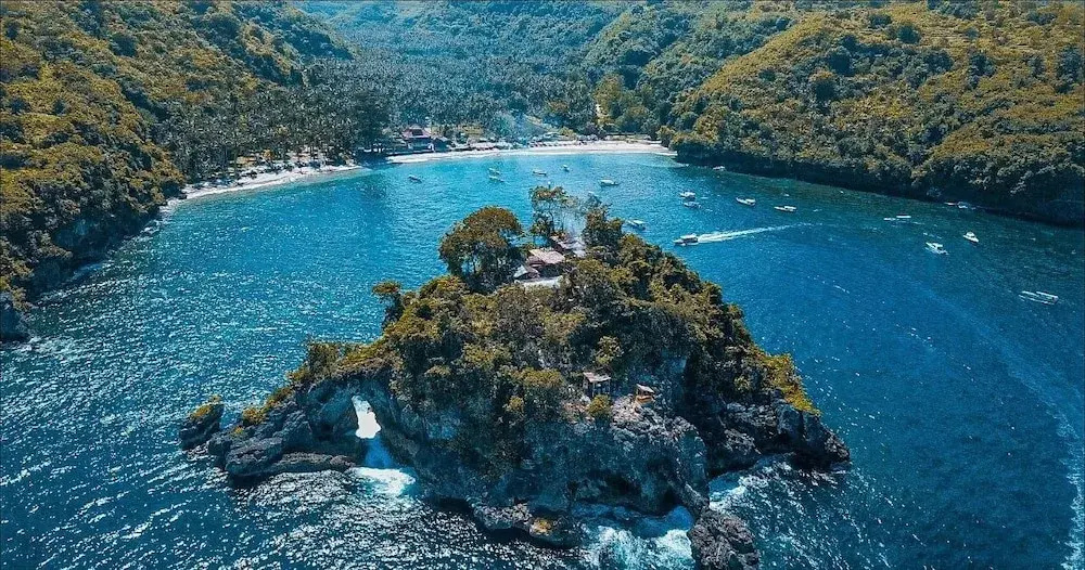 Beach & Waterfront