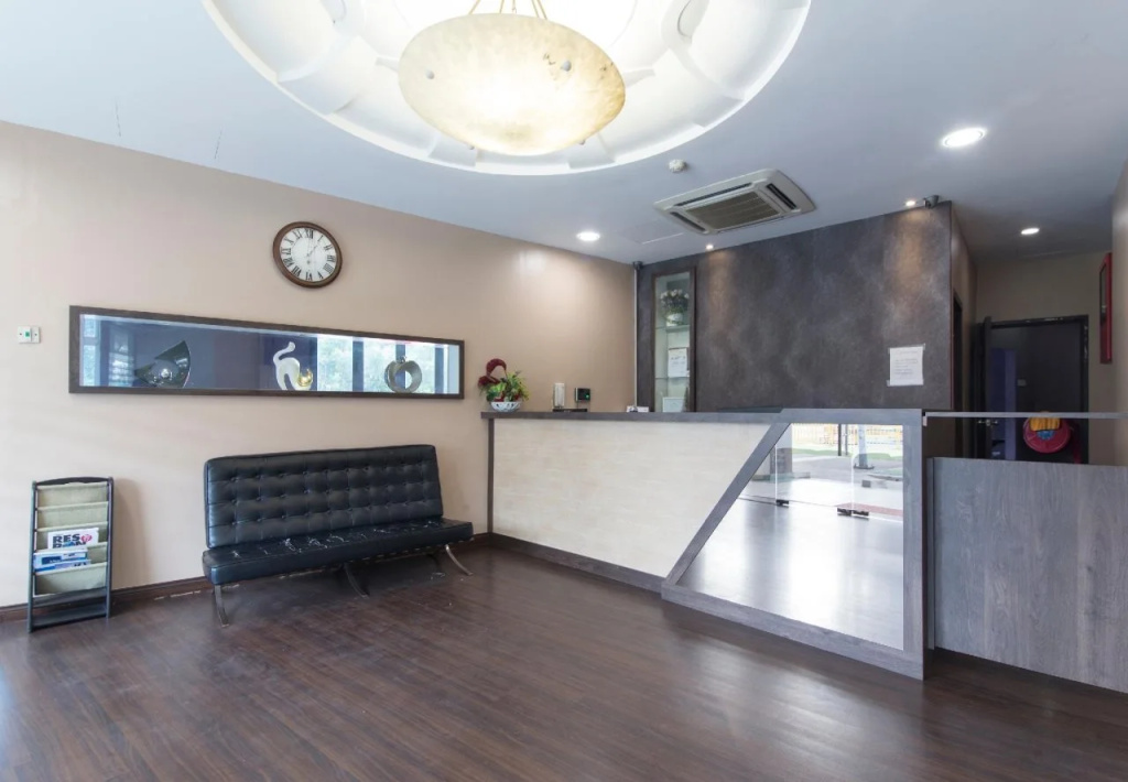 OYO 763 Tazara Hotel