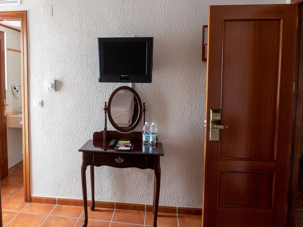Standard Double room with balcony (twin beds)