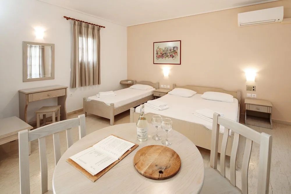 Standard Triple room with balcony