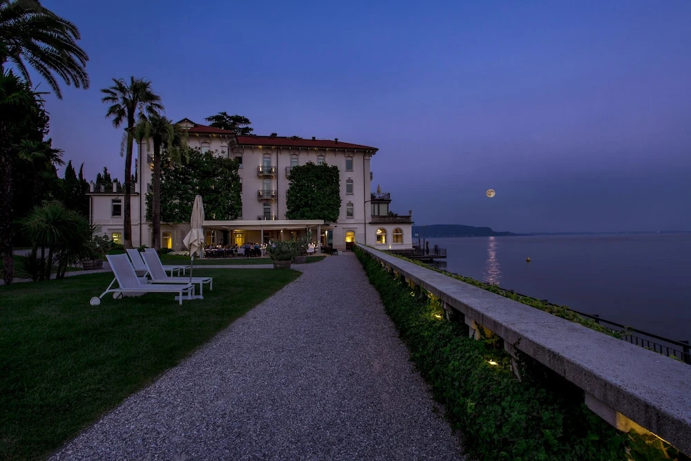 Hotel photo 15