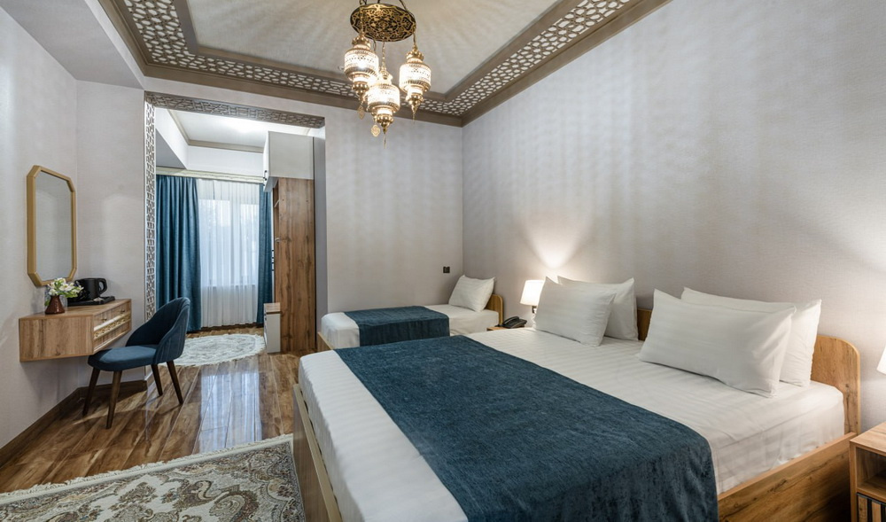 Standard Triple room