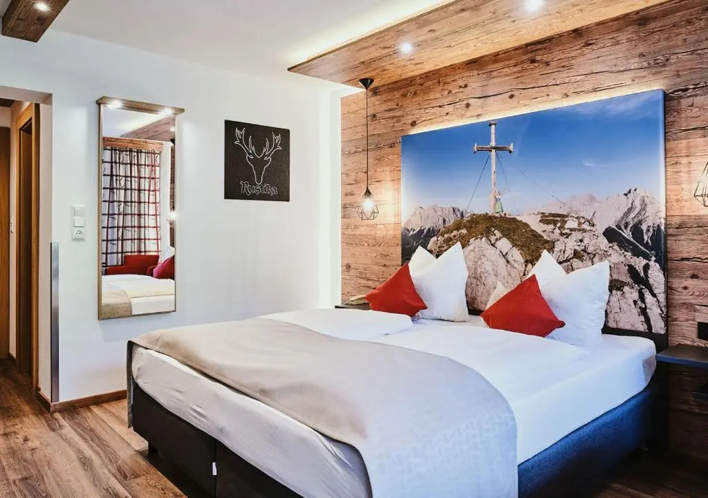 Standard Double room (full double bed)