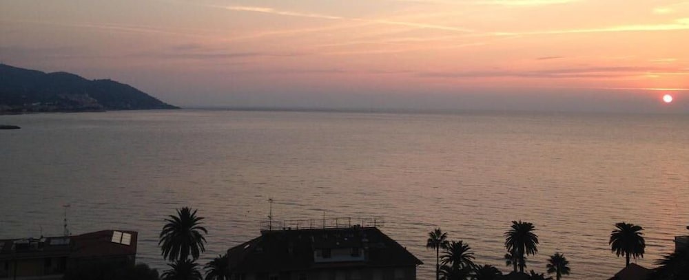 Beach & Waterfront