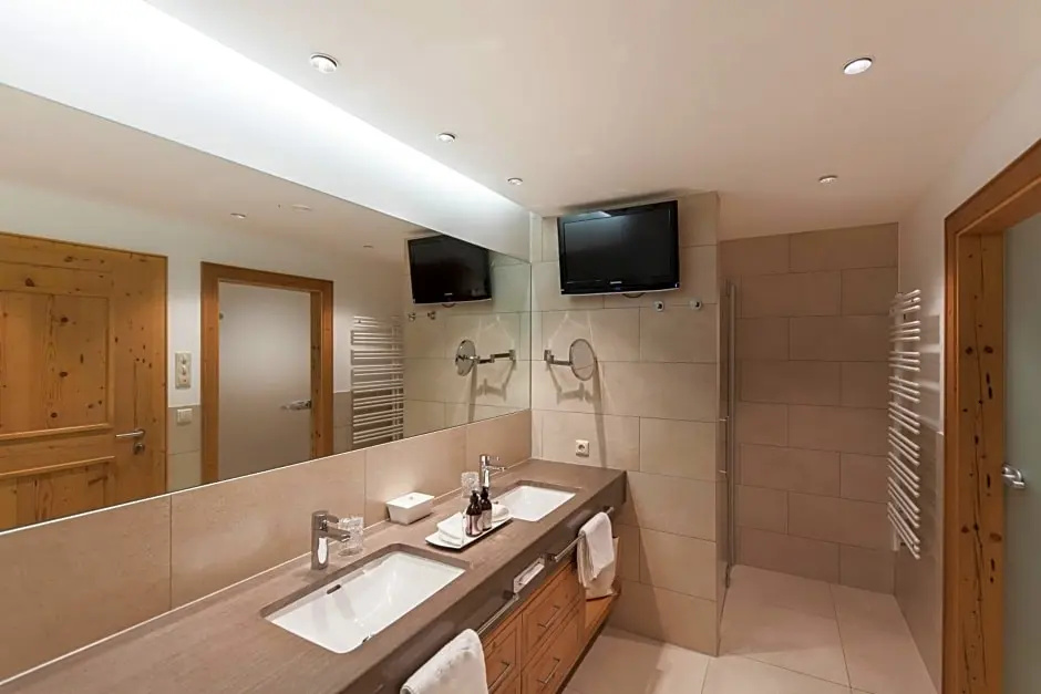 Schlosshotel Fiss - Chambres