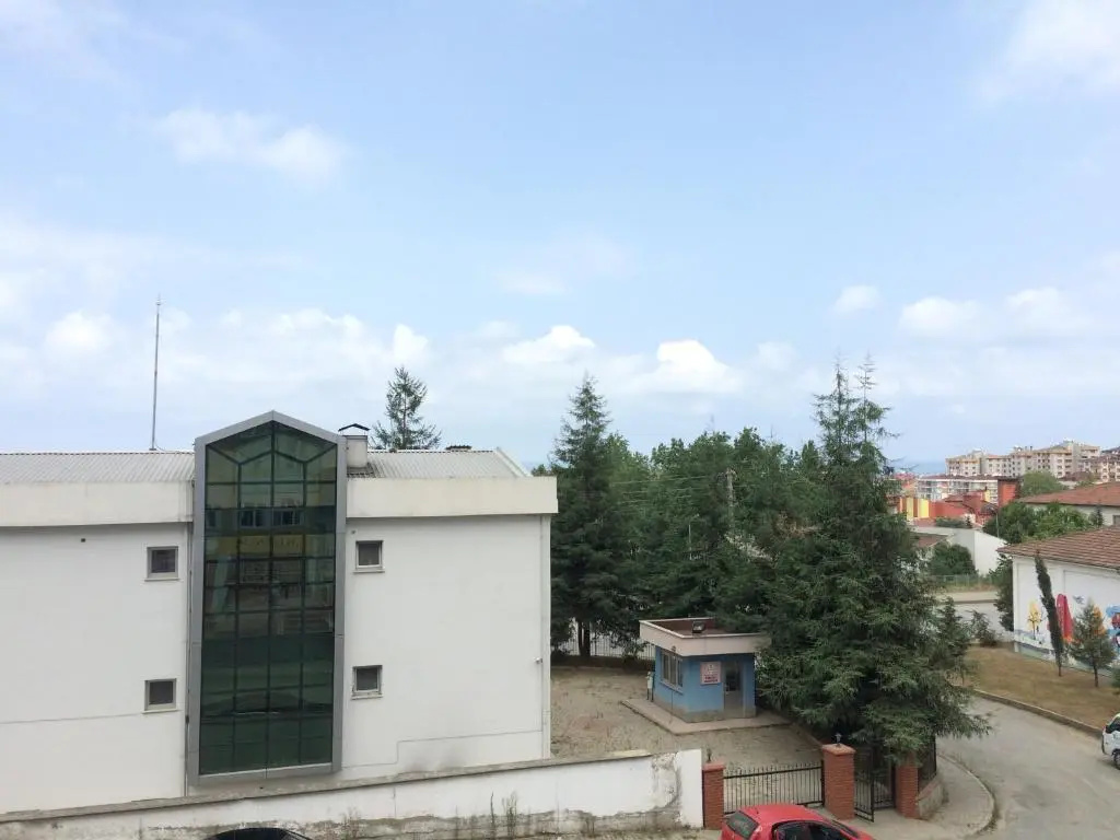 4 Bedrooms Apartment with sea view