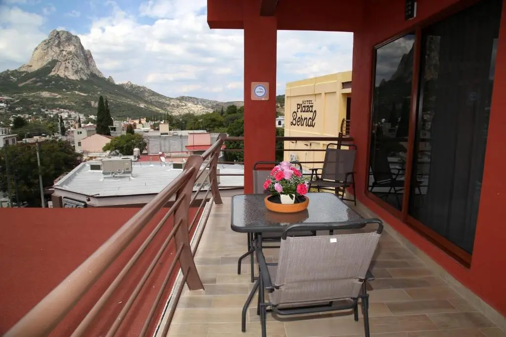 Hotel Plaza Bernal - Général