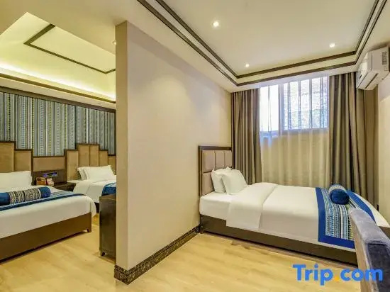 Standard Triple room