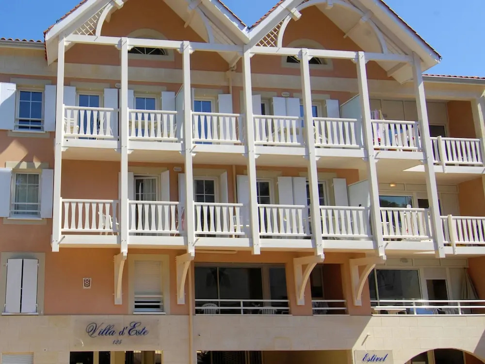 Luxurious Apartment Near the Resort of Bassin D'arcachon