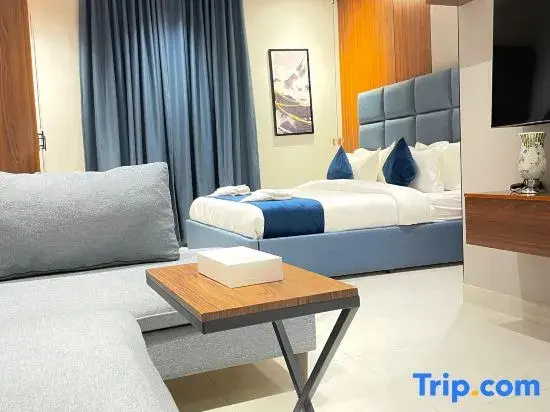 Deluxe Suite