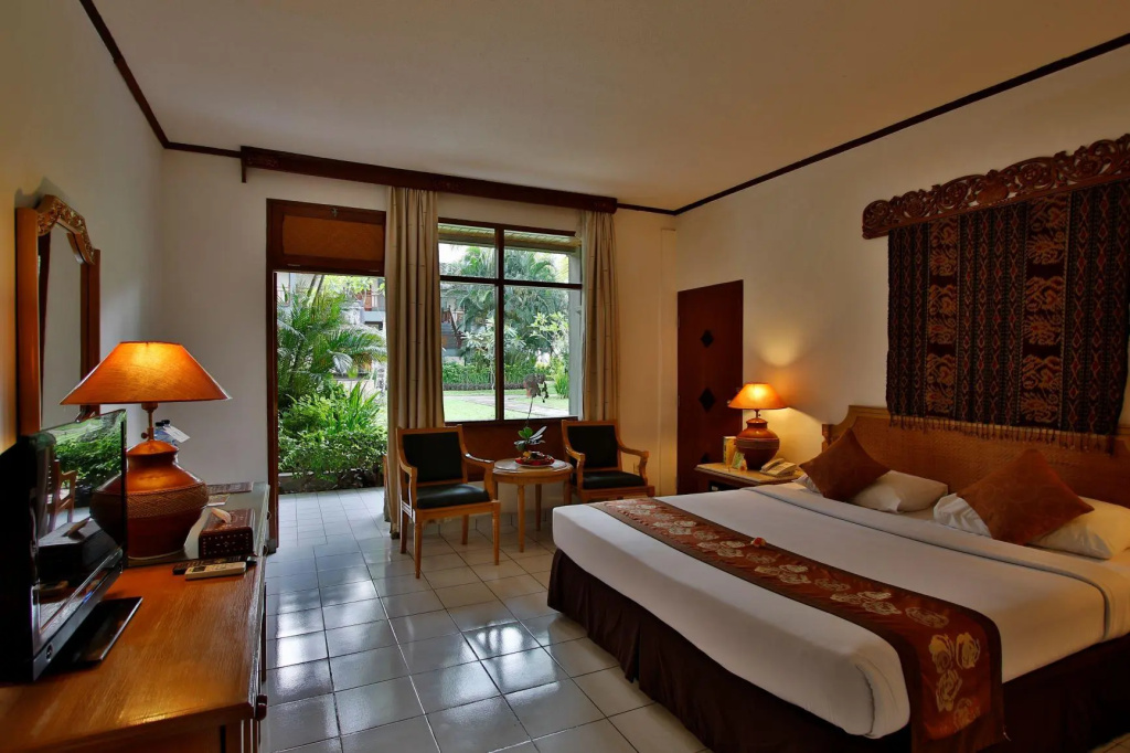 Standard Double room with balcony (full double bed)
