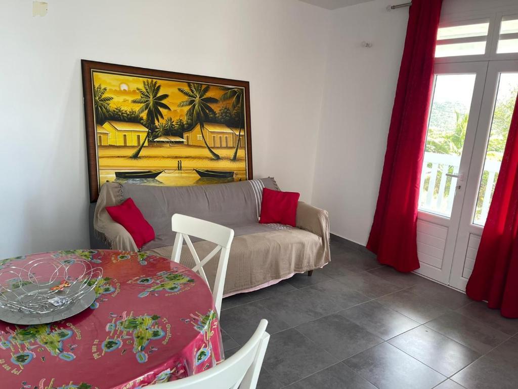 Отель Charmant appartement coloré proche de la plage, фото 8