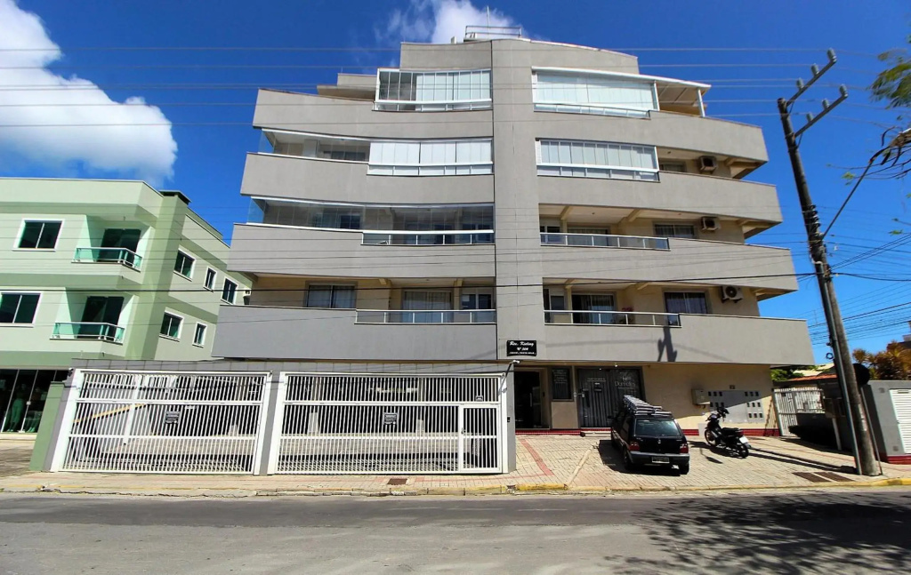 1009 - Apartamento para Locação em Bombinhas
