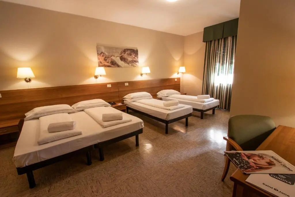 Hotel Corona - Chambres