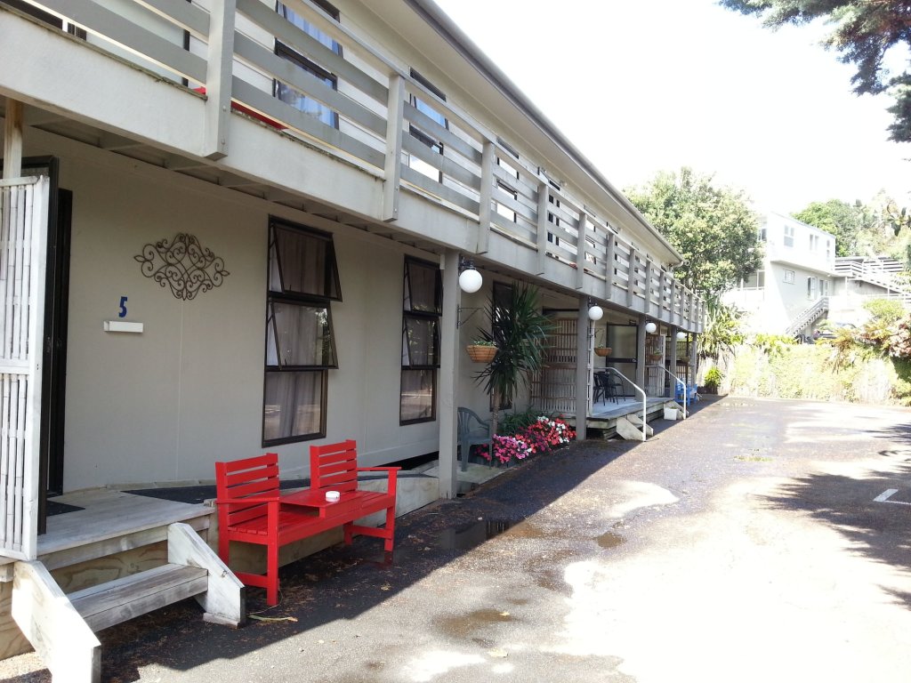 Carrington Motel image