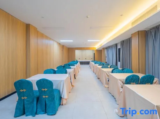 City Garden Hotel (Guangzhou Panyu Government Affairs Center) in Guangzhou