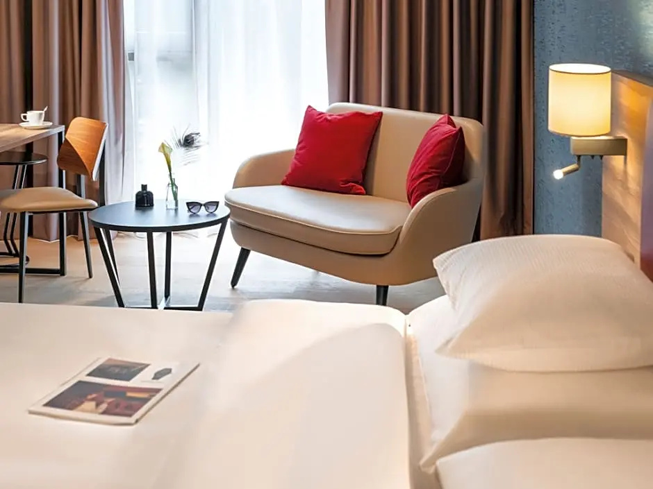 Mercure Geneva Airport - Tap to explore photos