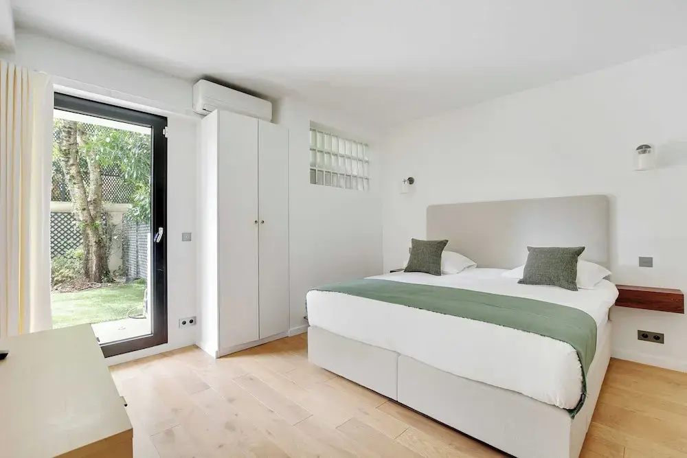 Passy / Eiffel Tower - Amazing 2BR With Garden — фото