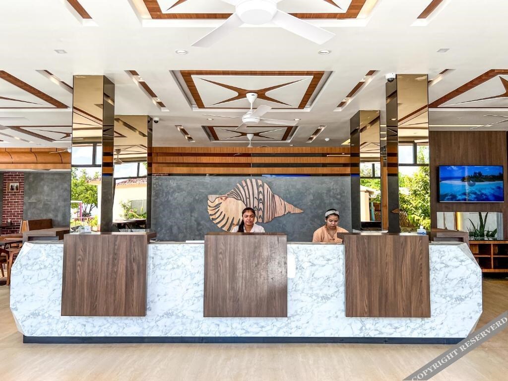 Triton Prestige Seaview & Spa