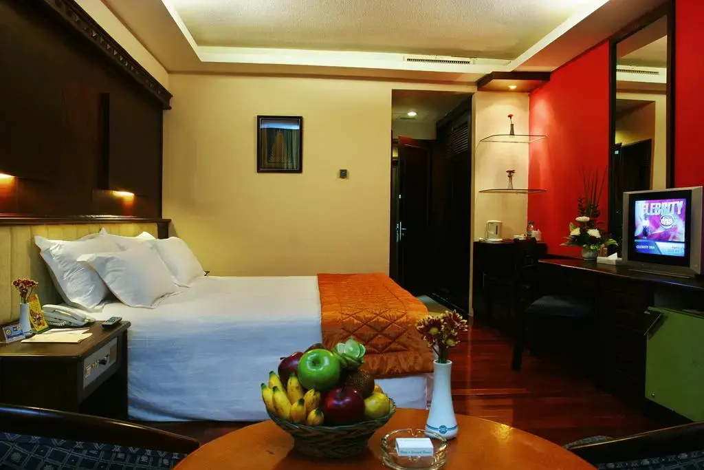 Mutiara Merdeka Hotel - Chambres