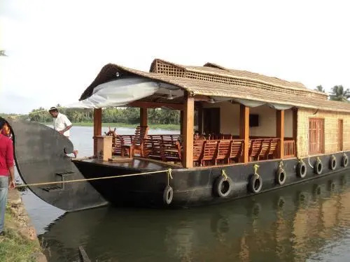 Shivaganga Houseboat