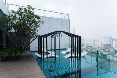Balcony & Terrace
