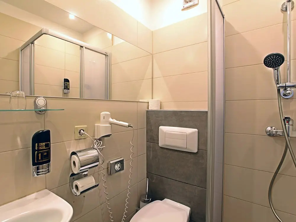Comfort Double room (full double bed)