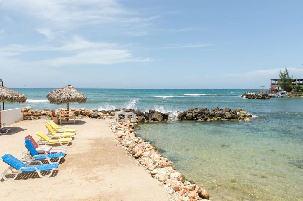 Beach & Waterfront