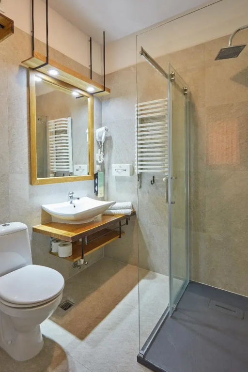 Standard room with street view