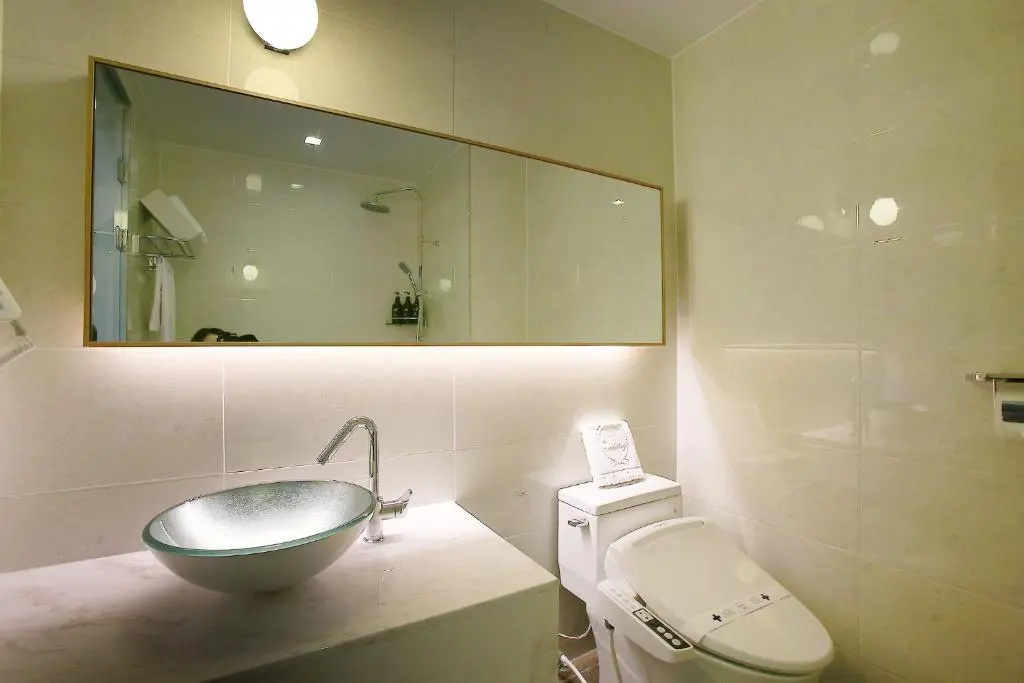 Standard Double room with sea view (full double bed)