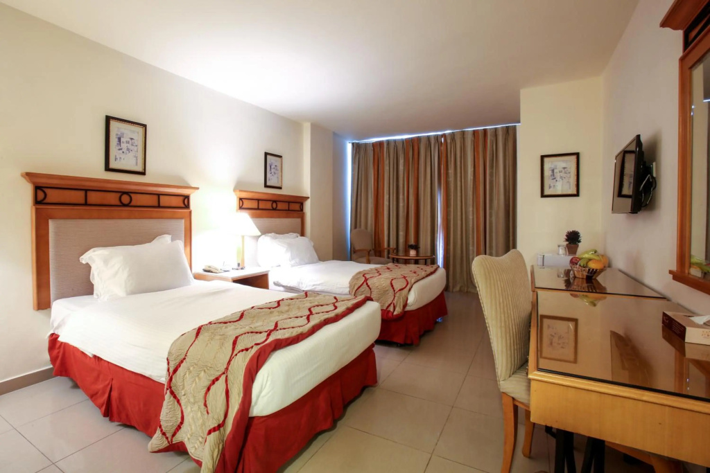 Mina Hotel — 4