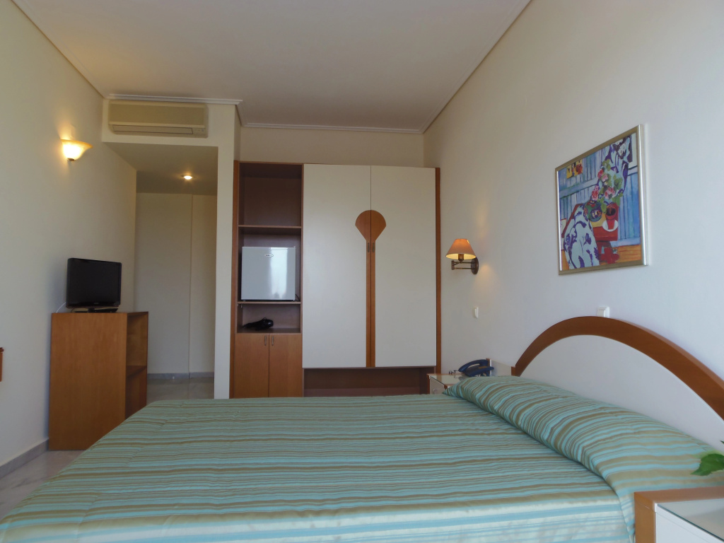 Atlantica Yakinthos, ,