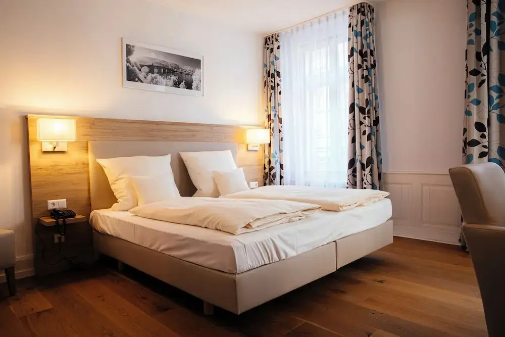 Standard Double room (full double bed)