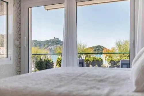 La Concha Beach Deluxe PRIVATE ENTRANCE & TERRACE — фото 6